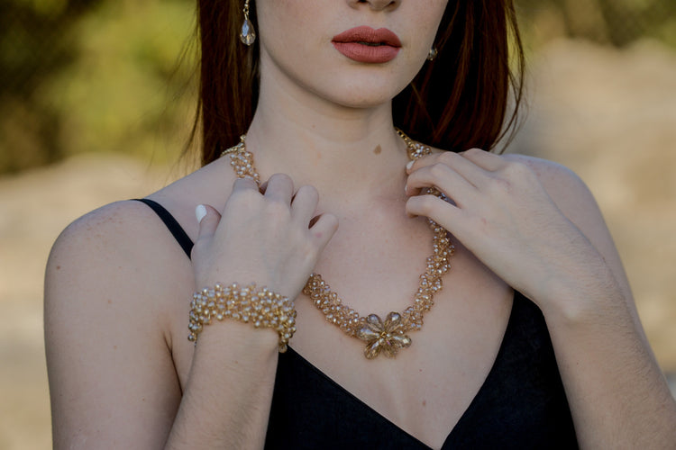 Golden Horizons: Chain Collection You'll Never Want to Take Off